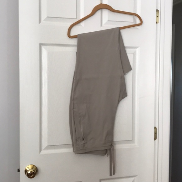 Vest and Pants - Picture 3 of 4